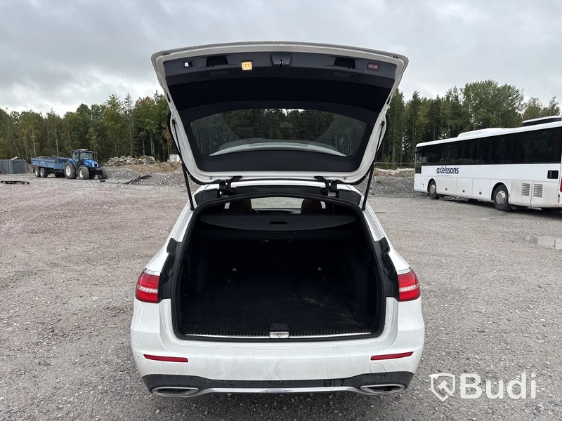Mercedes-Benz E 220 T d 4MATIC | 26560 mil | 194 hk | 2017