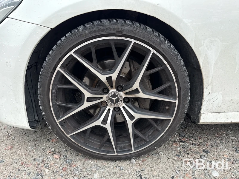 Mercedes-Benz E 220 T d 4MATIC | 26560 mil | 194 hk | 2017