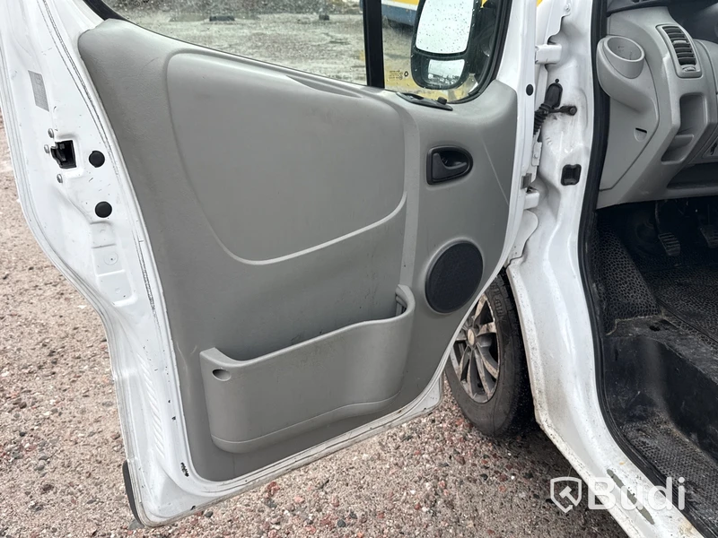 Renault Trafic 2.9t 2.0 dCi | 41085 mil | 6-sits | 114 hk | 2012