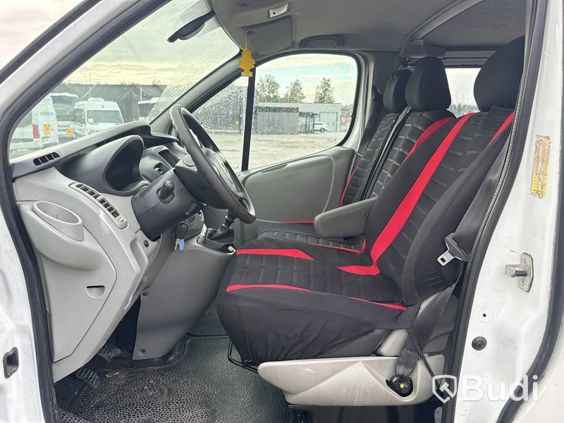 Renault Trafic 2.9t 2.0 dCi | 41085 mil | 6-sits | 114 hk | 2012