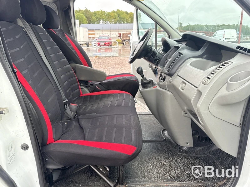 Renault Trafic 2.9t 2.0 dCi | 41085 mil | 6-sits | 114 hk | 2012
