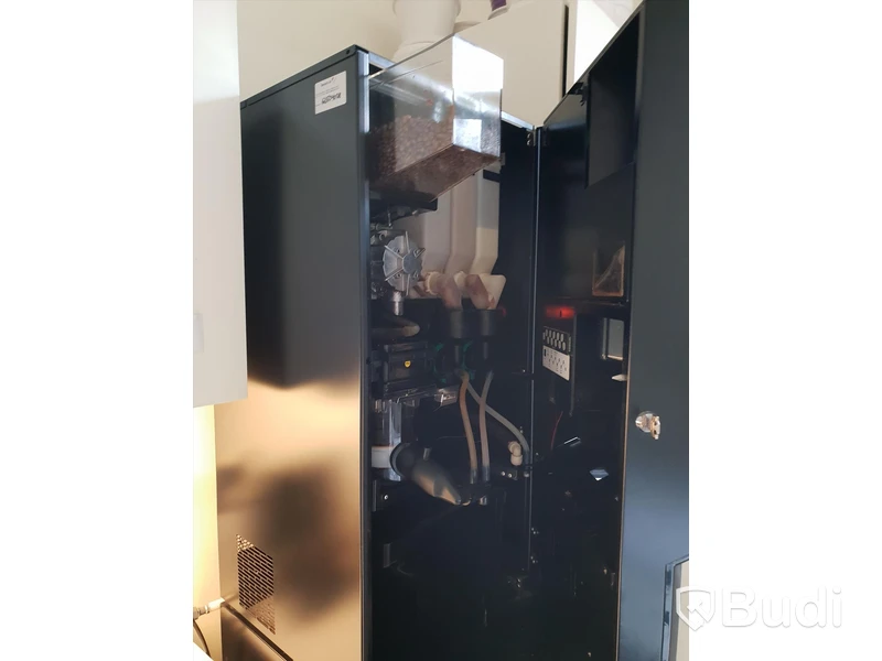 Coffee Queen Cqube MF 13 Kaffemaskin gör kaffe av bönor,  choklad samt kallt och kolsyrat vatten