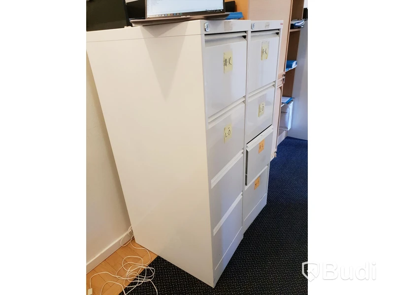 2st arkivskåp med draglådor för mappar Esselte