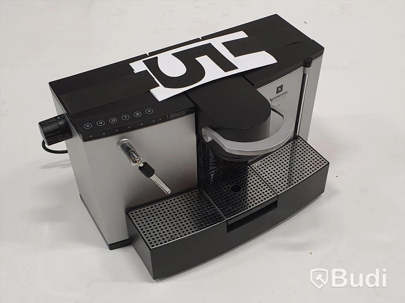 1st Nespresso Kaffemaskin (Pro)