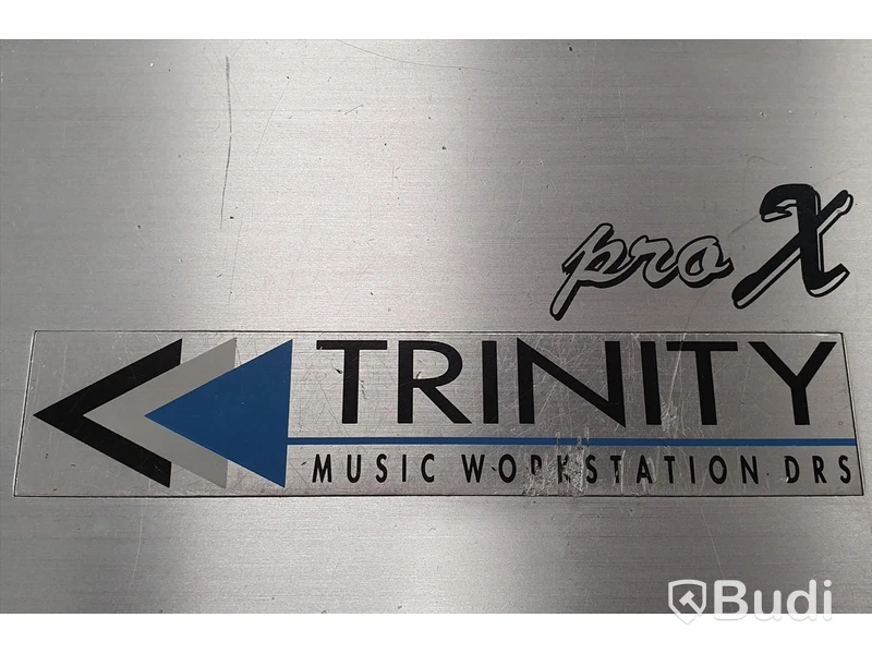 KORG Trinity ProX - Music Workstation med flightcase.