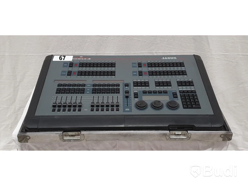 JANDS Hog 250 ljuskonsol – Inklusive flightcase - 12679