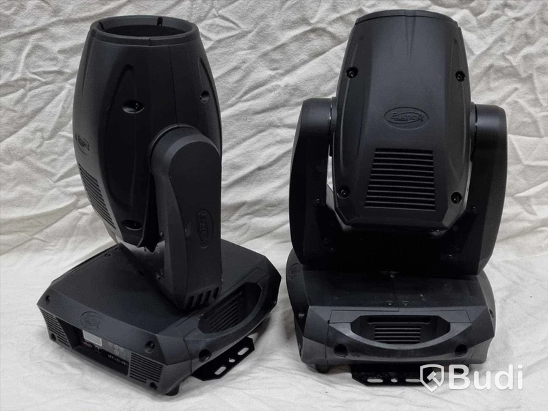 4st Elation Platinum Beam 5R. Reservdelsmaskiner i case, blandade reservdelar och glödlampor.