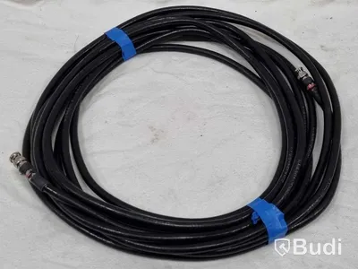 2st Sennheiser riktantenner och 2st Coaxkablar.