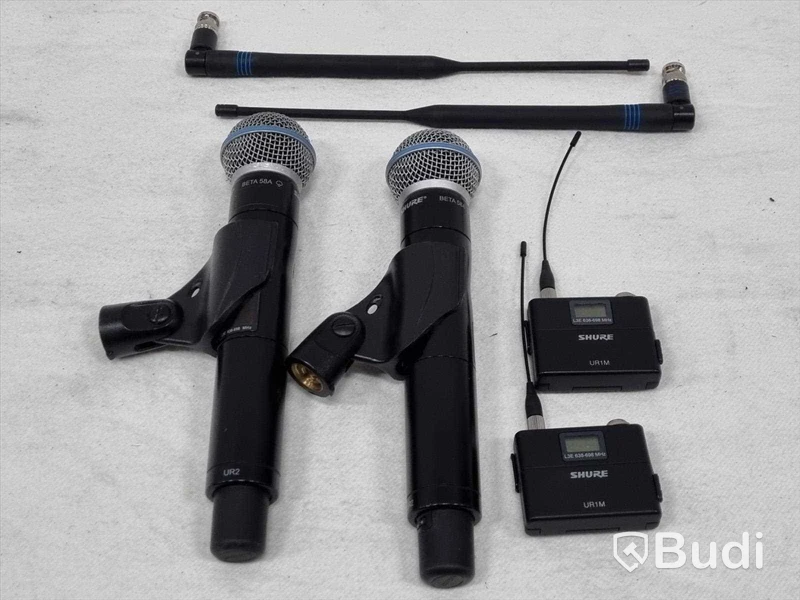 Shure UR-microfonsystem. 2 kanaler Shure UR, antenner, 2st UR2 med Beta58A kapsel och 2st UR1M Bodypack. (OBS: Säljes utan rackcase och draglåda.)