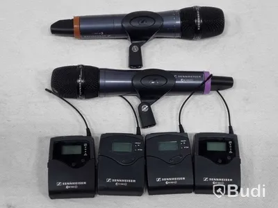 Sennheiser microfonsystem 2. 4 kanaler ew500 G3, Antennsplitter ASA-1, 4st SK 500 Bodypack och 2st SKM 500 Handmic med e935 kapsel. Frekvensband G, 566-608MHz. (OBS: Säljes utan rackcase och draglåda.)