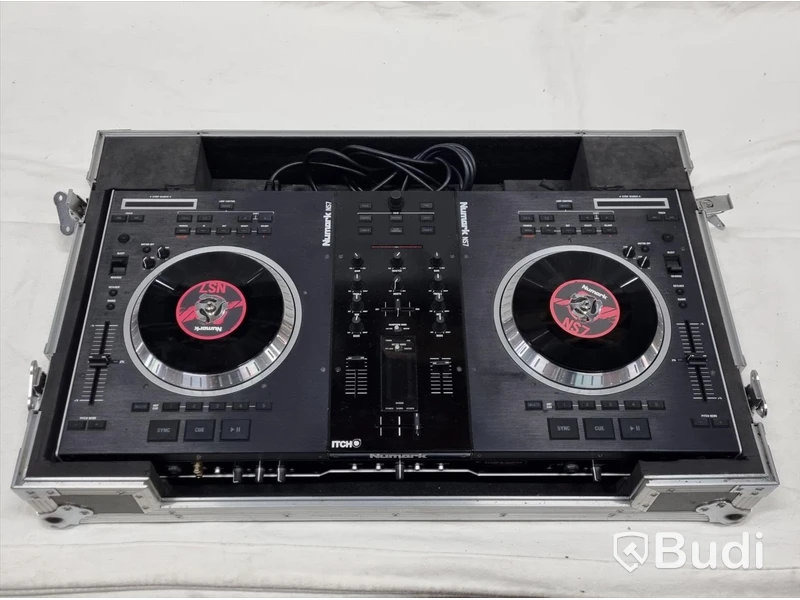 Numark NS7 Bänk