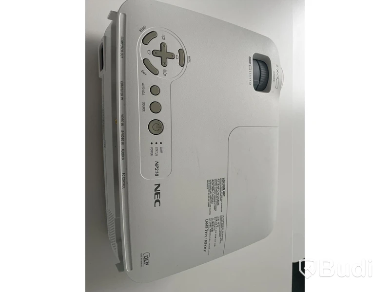 Projektor NEC NP210, Lamptid 70 procent kvarstår.
