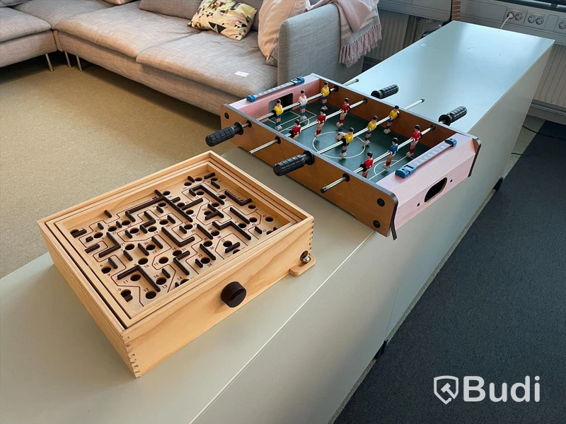 Fussball spel och labyrintspel