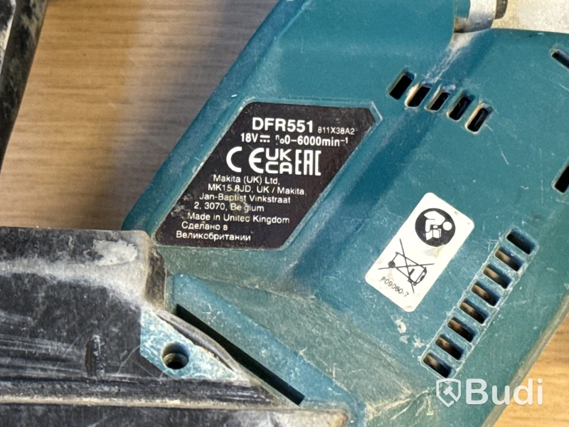 9 st batterimaskiner Makita