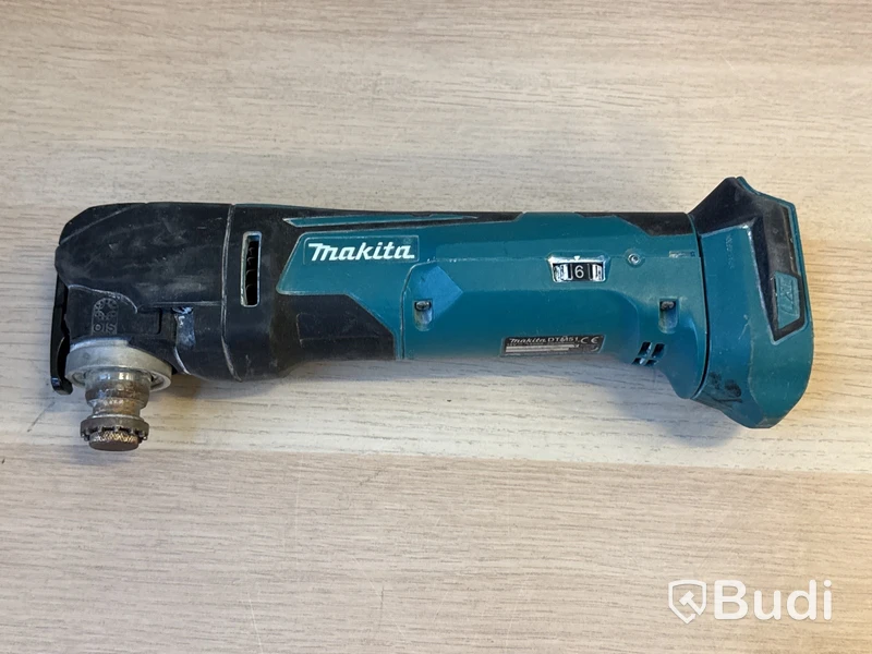 9 st batterimaskiner Makita