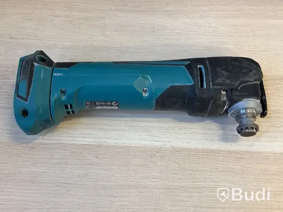 9 st batterimaskiner Makita