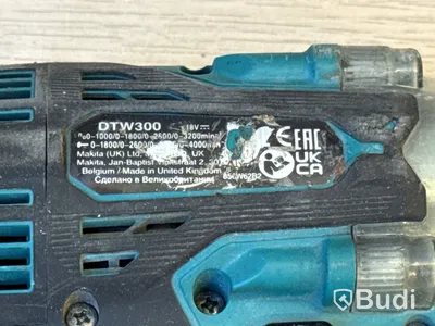 9 st batterimaskiner Makita