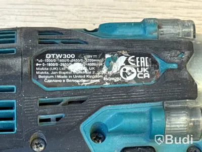 9 st batterimaskiner Makita