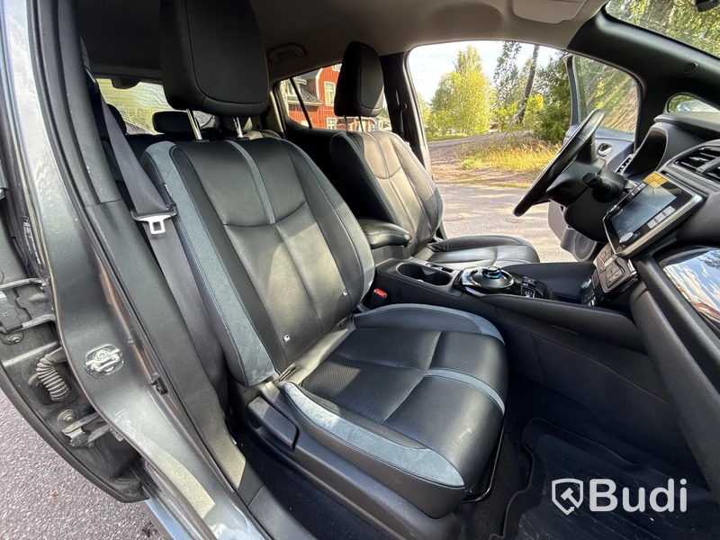 Elbil Nissan Leaf e+ | 5647 mil | 217 hk | 62 kWh | 2021