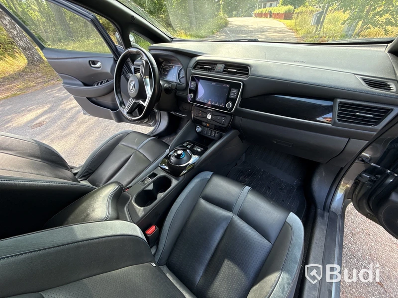 Elbil Nissan Leaf e+ | 5647 mil | 217 hk | 62 kWh | 2021