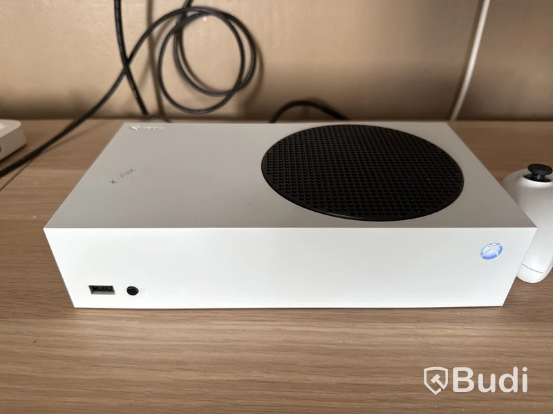 Xbox Series S med Handkontroll