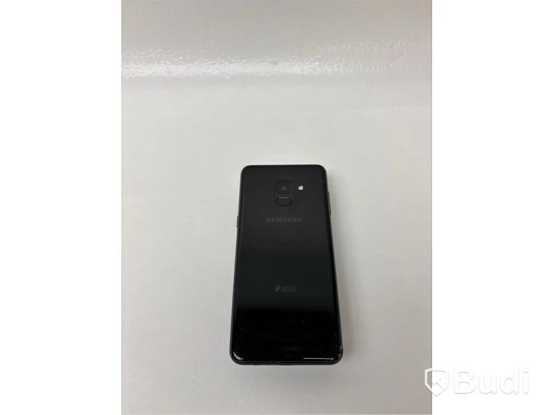 Mobil Samsung Galaxy A8 (2018) 32 GB