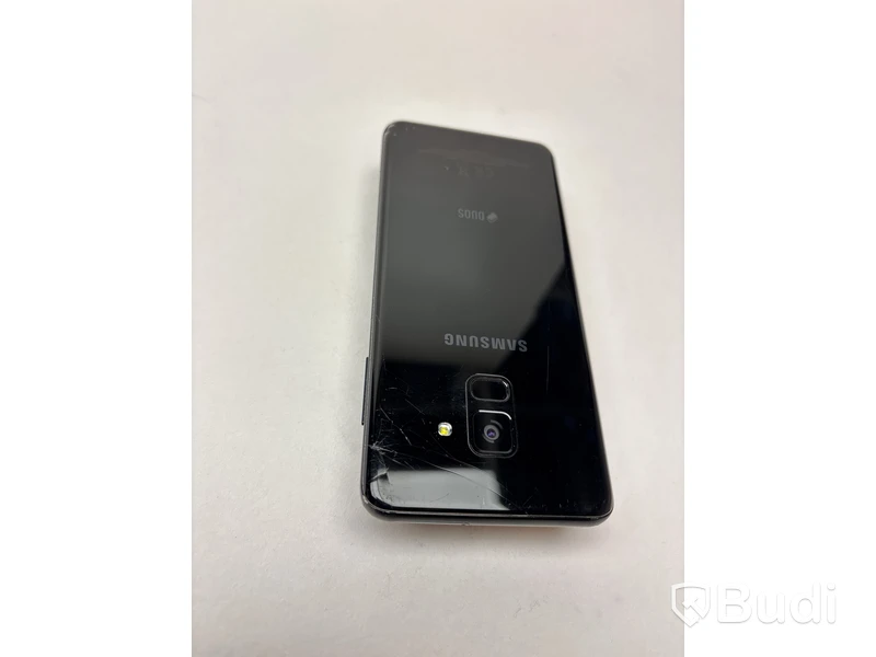 Mobil Samsung Galaxy A8 (2018) 32 GB