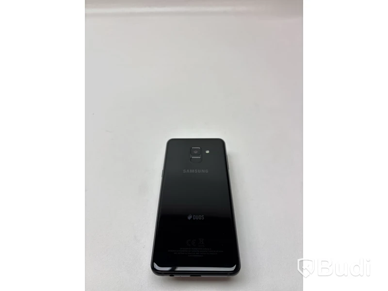 Mobil Samsung Galaxy A8 (2018) 32 GB