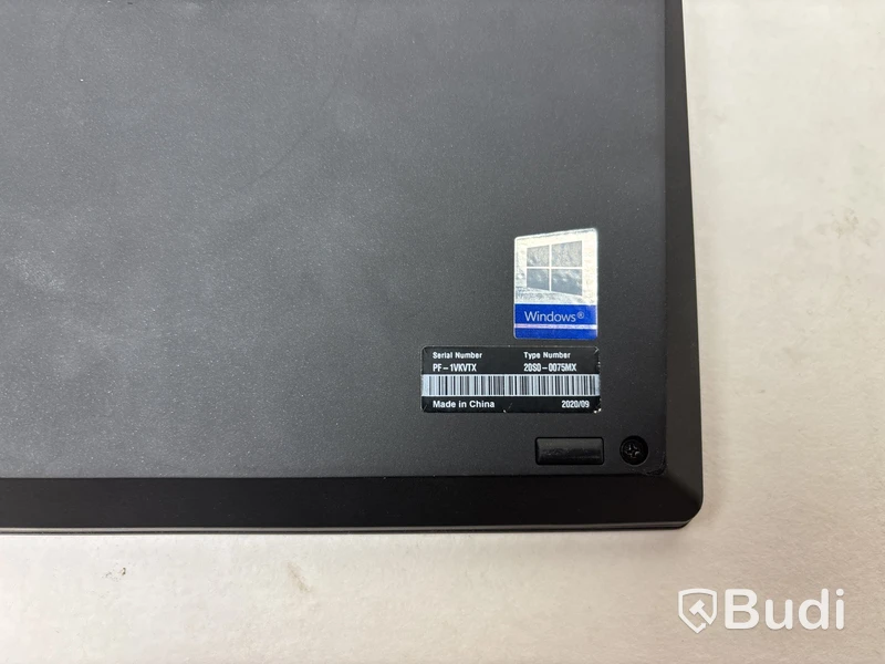 Bärbar dator Lenovo ThinkPad T14. OBS! Repad skärm