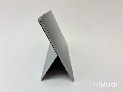 Bärbar dator Microsoft Surface Laptop Pro 7. OBS! Repor på skärmen