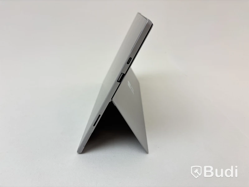 Bärbar dator Microsoft Surface Laptop Pro 7. OBS! Repor på skärmen