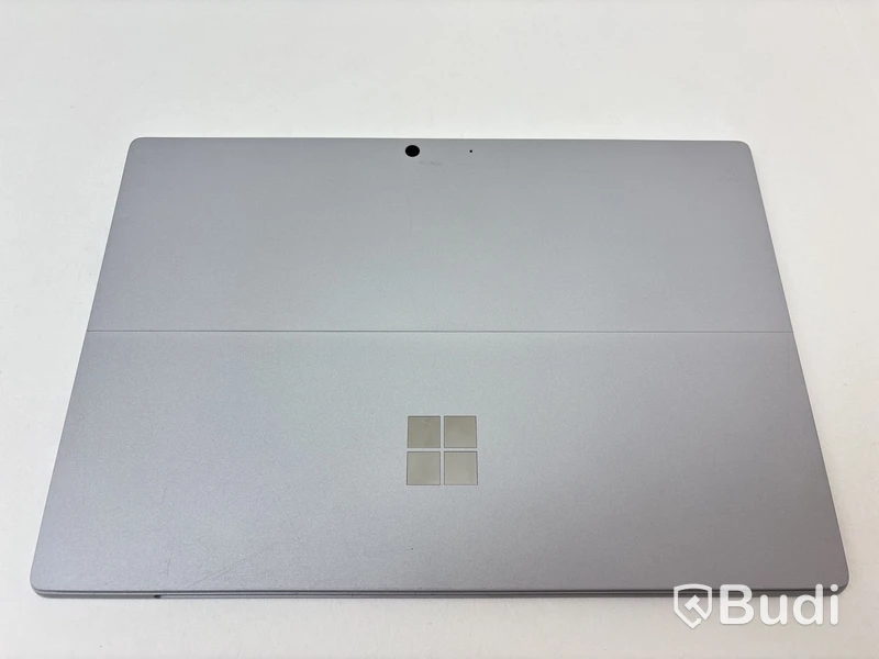 Bärbar dator Microsoft Surface Laptop Pro 7. OBS! Repor på skärmen