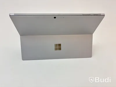 Bärbar dator Microsoft Surface Laptop Pro 7. OBS! Repor på skärmen