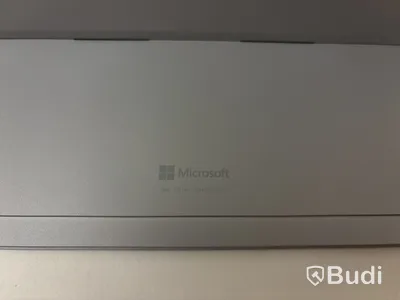 Bärbar dator Microsoft Surface Laptop Pro 7. OBS! Repor på skärmen