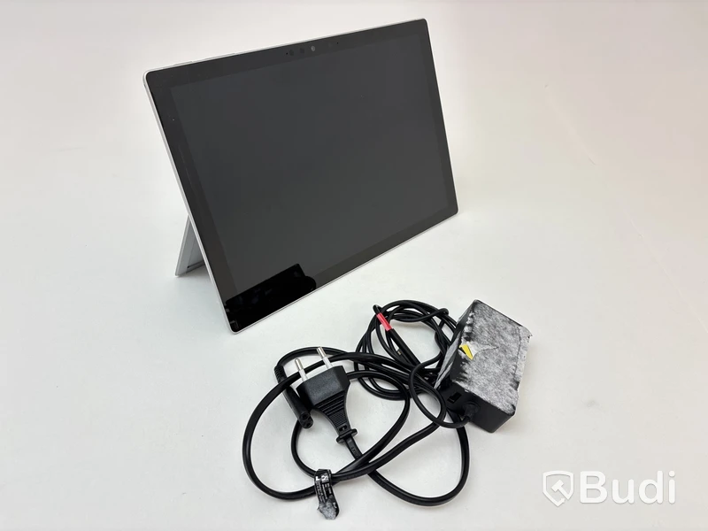 Bärbar dator Microsoft Surface Laptop Pro 7. OBS! Repor på skärmen