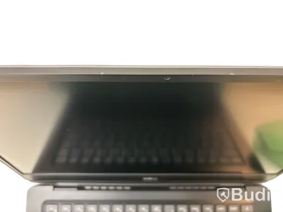 Bärbar dator Dell Vostro 5490. OBS! Inget OS