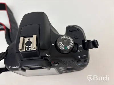 Kamerahus Canon, EOS 2000D inkl. objektiv och diverse tillbehör