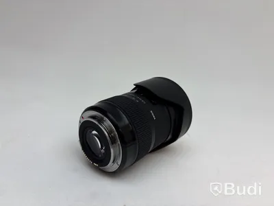 Kamerahus Canon, EOS 2000D inkl. objektiv och diverse tillbehör