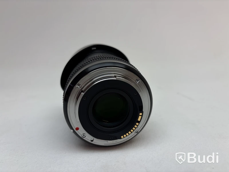 Kamerahus Canon, EOS 2000D inkl. objektiv och diverse tillbehör