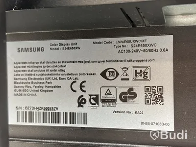 2 st. Datorskärmar, Samsung S24E650XW och S24C650DW, 24 tum inkl. skärmstativ