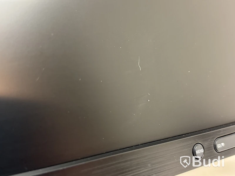 2 st. Datorskärmar, Samsung S24E650XW och S24C650DW, 24 tum inkl. skärmstativ