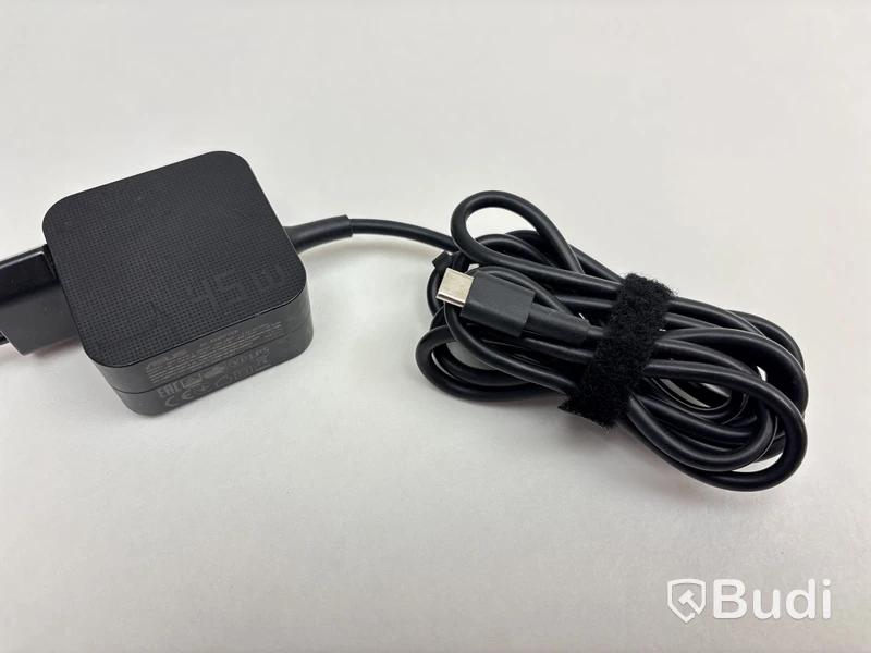 Parti med Chromebooks, olika modeller Asus CM1400FX 14 tum