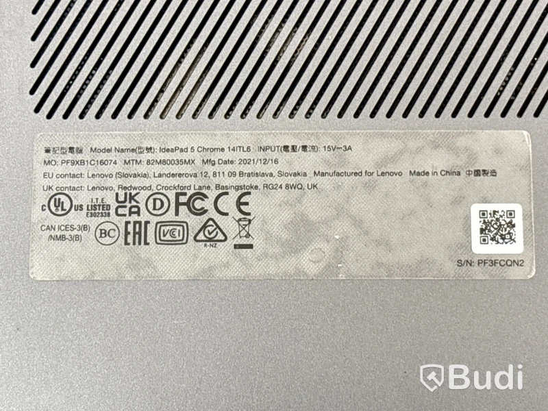 Parti med Chromebooks, olika modeller Asus CM1400FX 14 tum