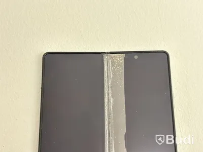 Mobil Samsung Galaxy Z Fold 4. OBS! Defekt skärm