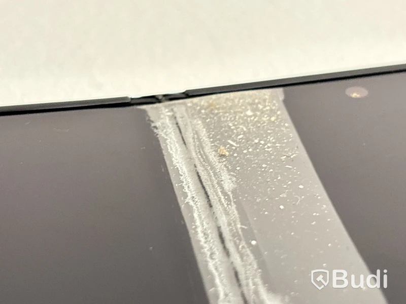 Mobil Samsung Galaxy Z Fold 4. OBS! Defekt skärm