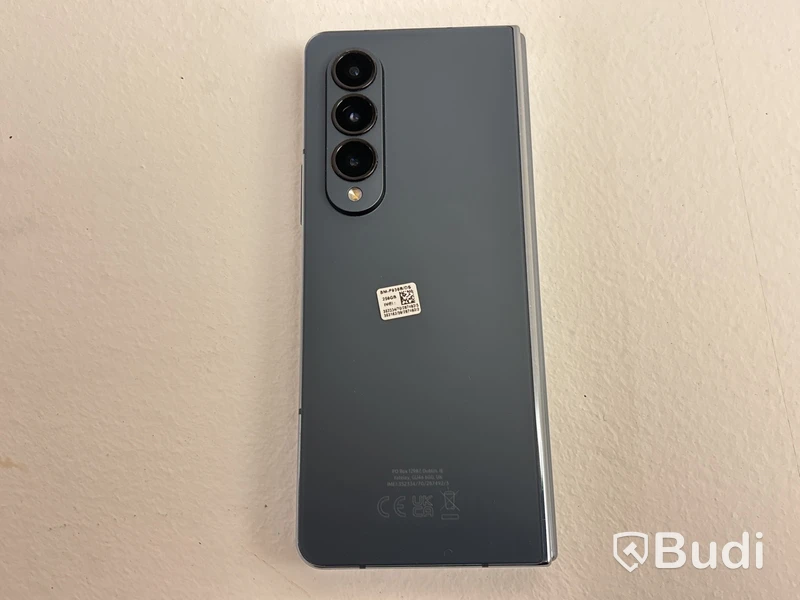 Mobil Samsung Galaxy Z Fold 4. OBS! Defekt skärm