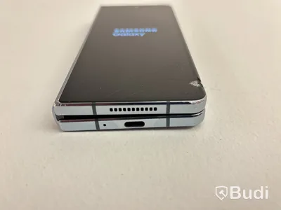 Mobil Samsung Galaxy Z Fold 4. OBS! Defekt skärm