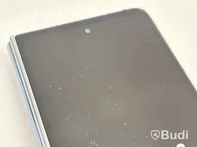 Mobil Samsung Galaxy Z Fold 4. OBS! Defekt skärm
