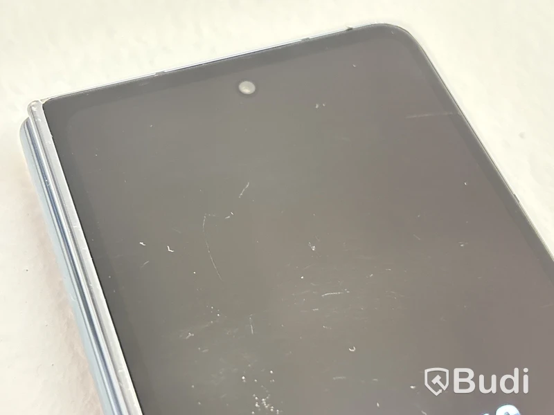 Mobil Samsung Galaxy Z Fold 4. OBS! Defekt skärm