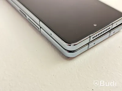 Mobil Samsung Galaxy Z Fold 4. OBS! Defekt skärm